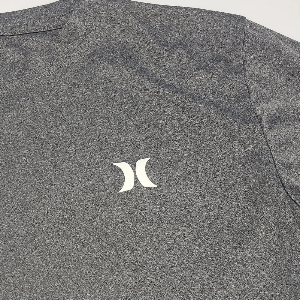 Hurley boys' rashguard top size L